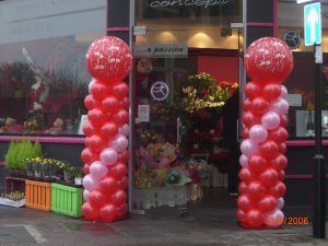 Balloon Arches for gate decoration