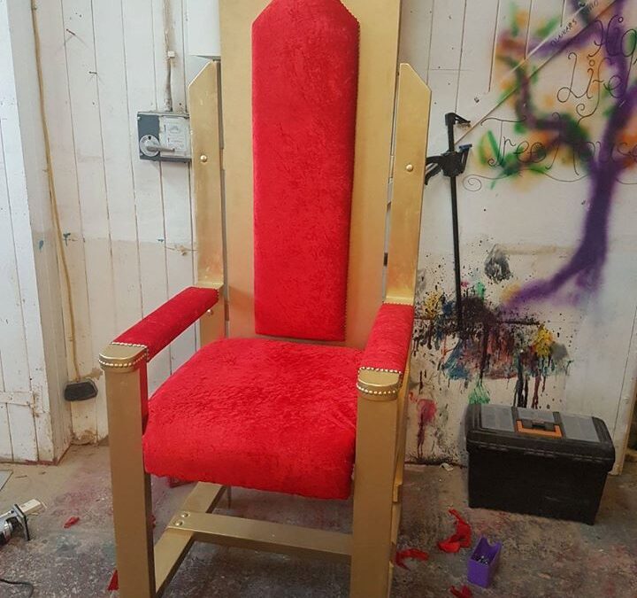 Red & Gold Throne